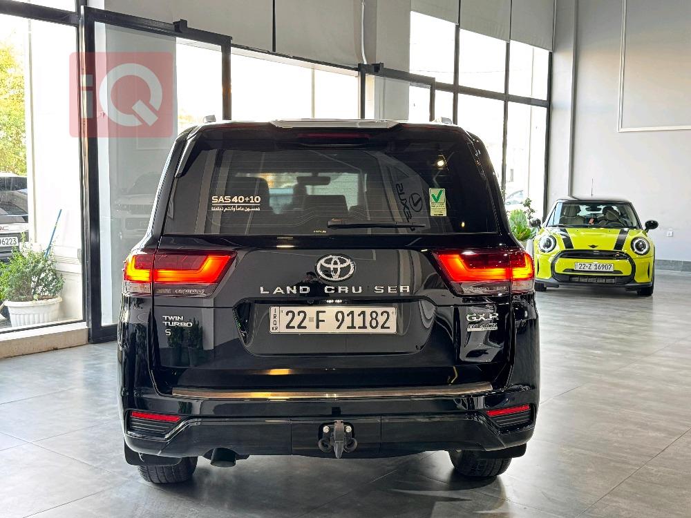 تويوتا لاندكروزر